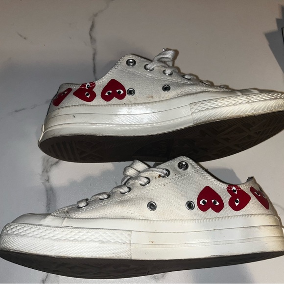CdG PLAY x Converse Unisex Chuck Taylor All Star Multi Heart Low-Top Sneakers - Picture 4 of 7